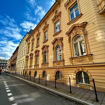 Harmony Aparthotel Krakow Luaran gambar