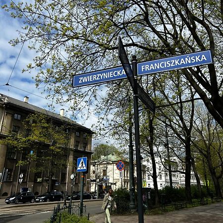 Harmony Aparthotel Krakow Luaran gambar