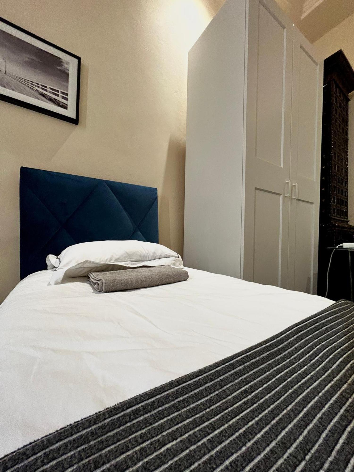 Harmony Aparthotel Krakow Luaran gambar