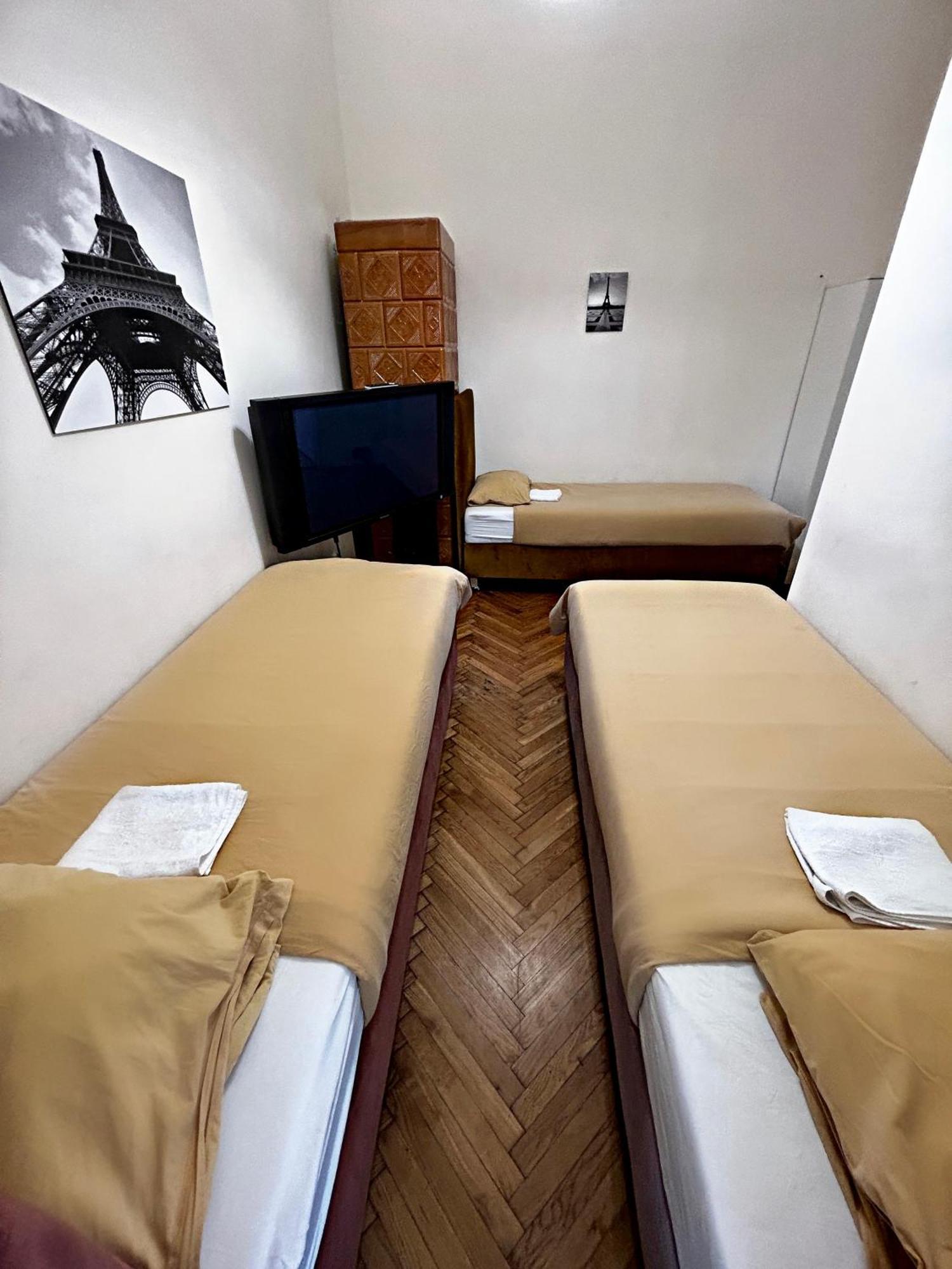 Harmony Aparthotel Krakow Luaran gambar