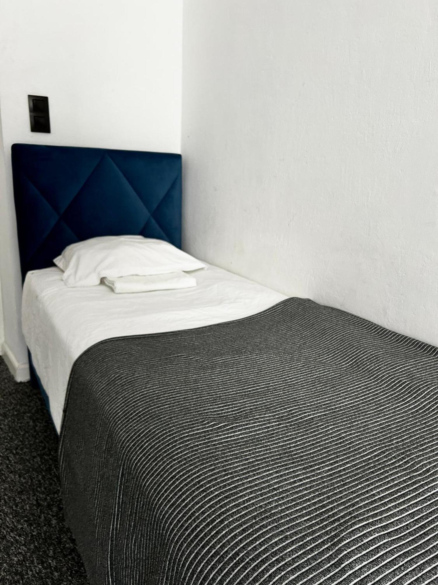 Harmony Aparthotel Krakow Luaran gambar